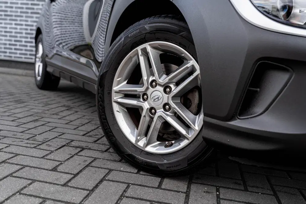 Hyundai KONA 1.0 T-GDI 120 Comfort uit 2021, foto 12