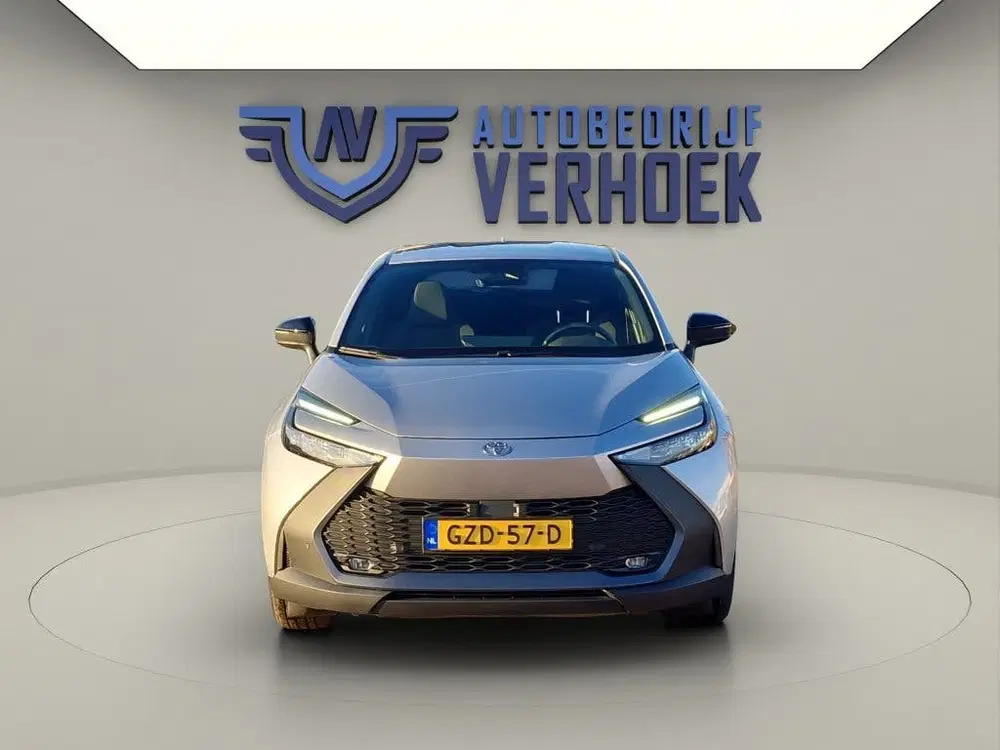 Toyota C-HR 1.8 Hybrid 140 Dynamic uit 2024, foto 4