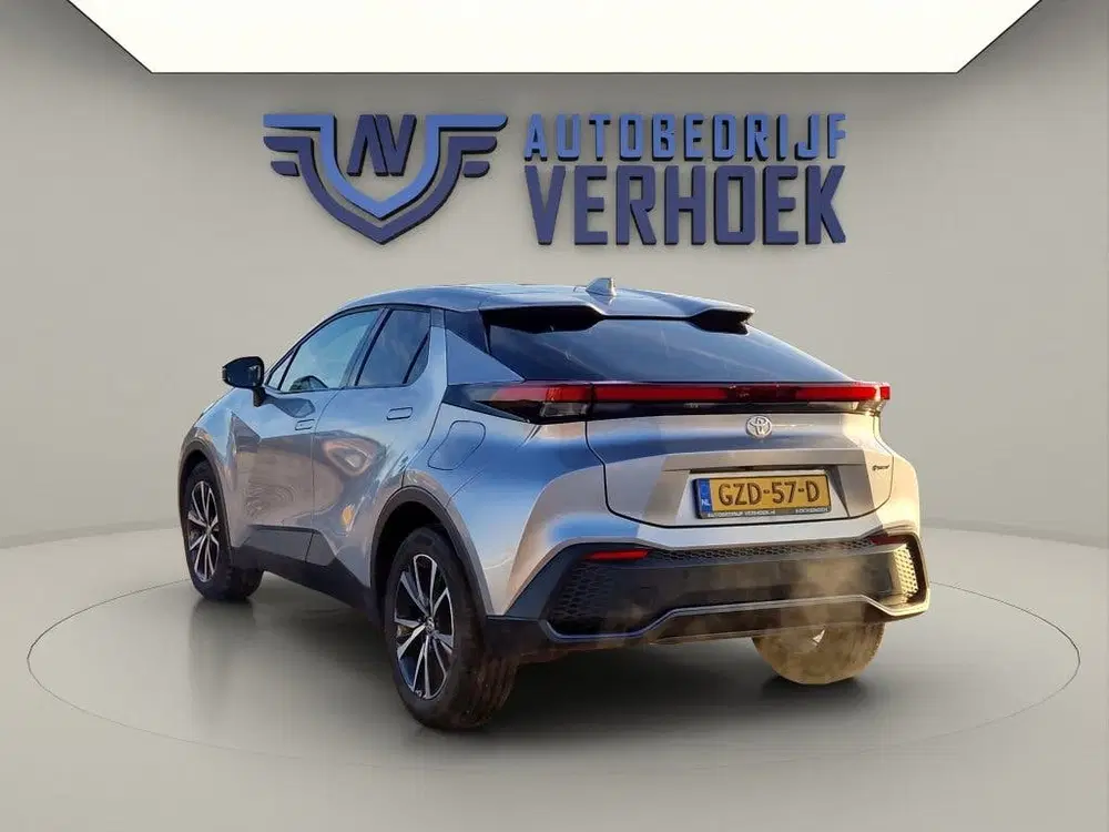 Toyota C-HR 1.8 Hybrid 140 Dynamic uit 2024, foto 7