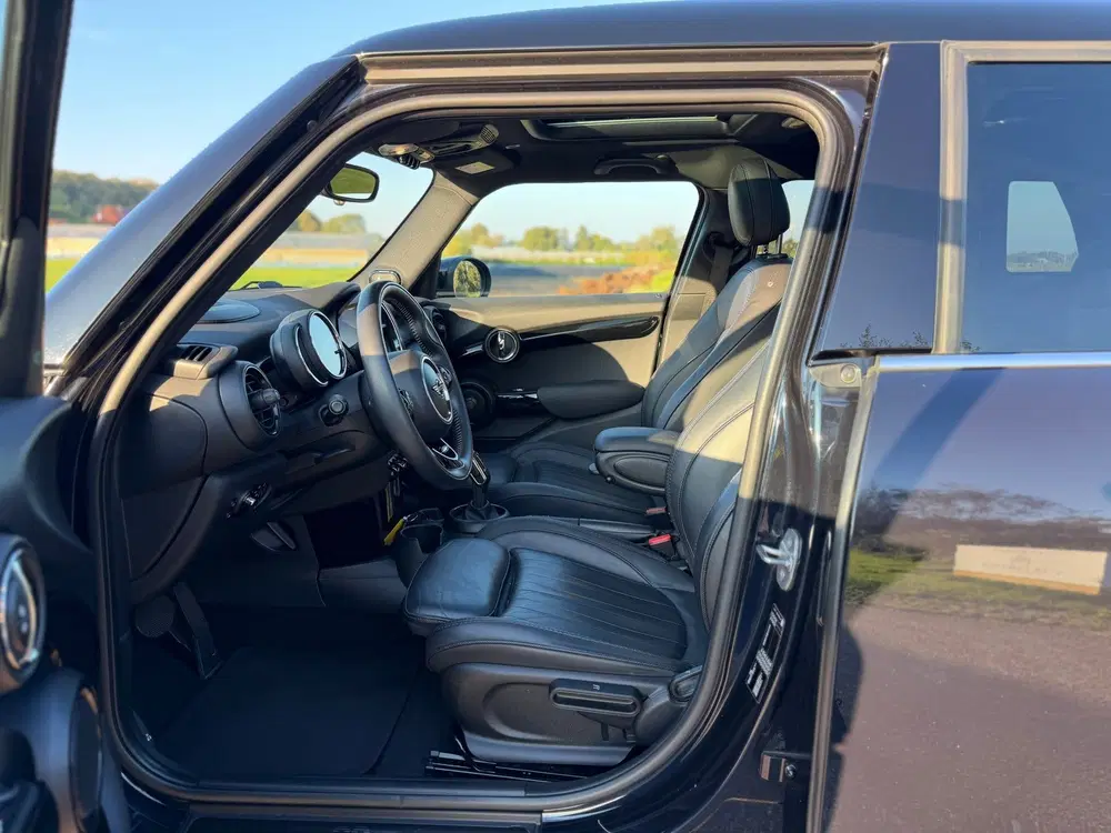 Mini Cooper 1.5 Cooper 60 Years Edition uit 2020, foto 10