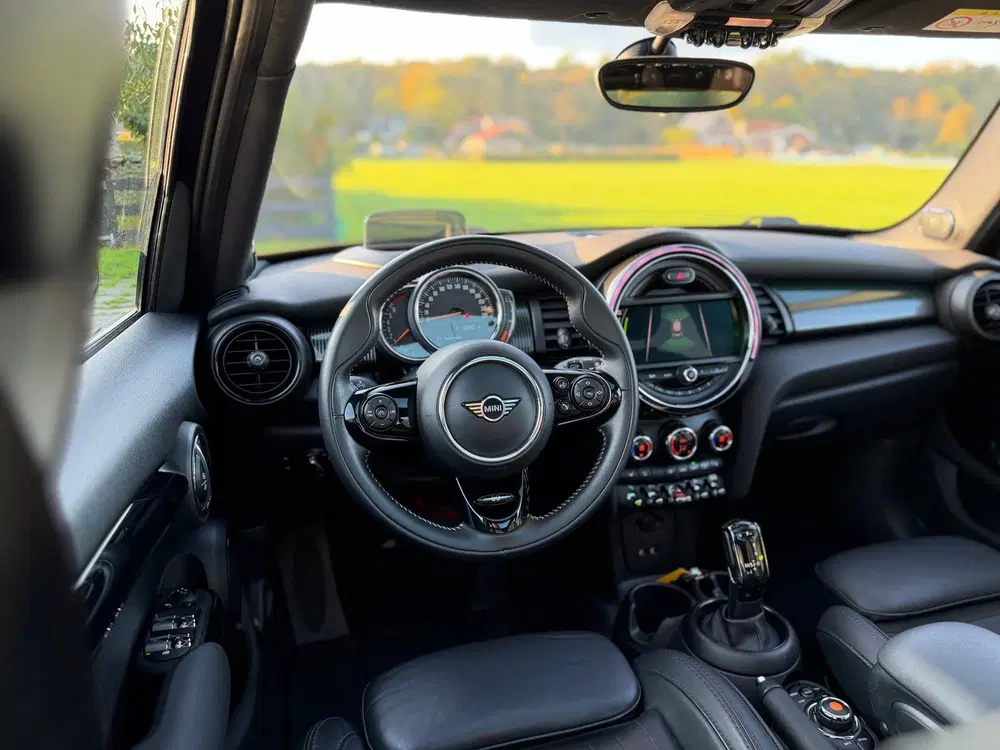 Mini Cooper 1.5 Cooper 60 Years Edition uit 2020, foto 12