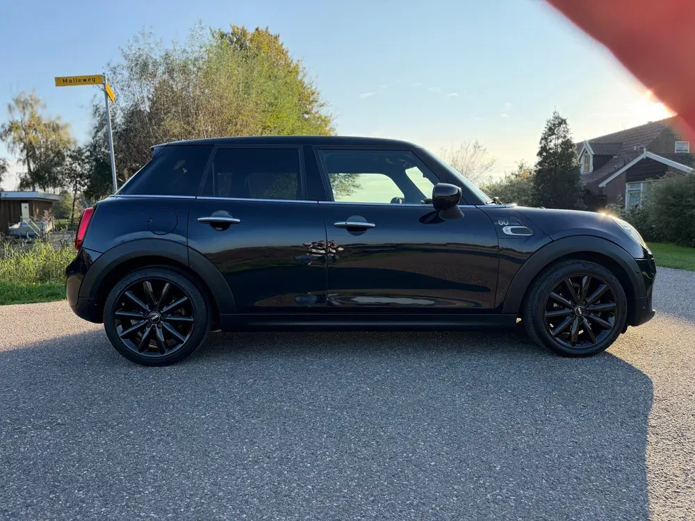 Mini Cooper 1.5 Cooper 60 Years Edition uit 2020, foto 7