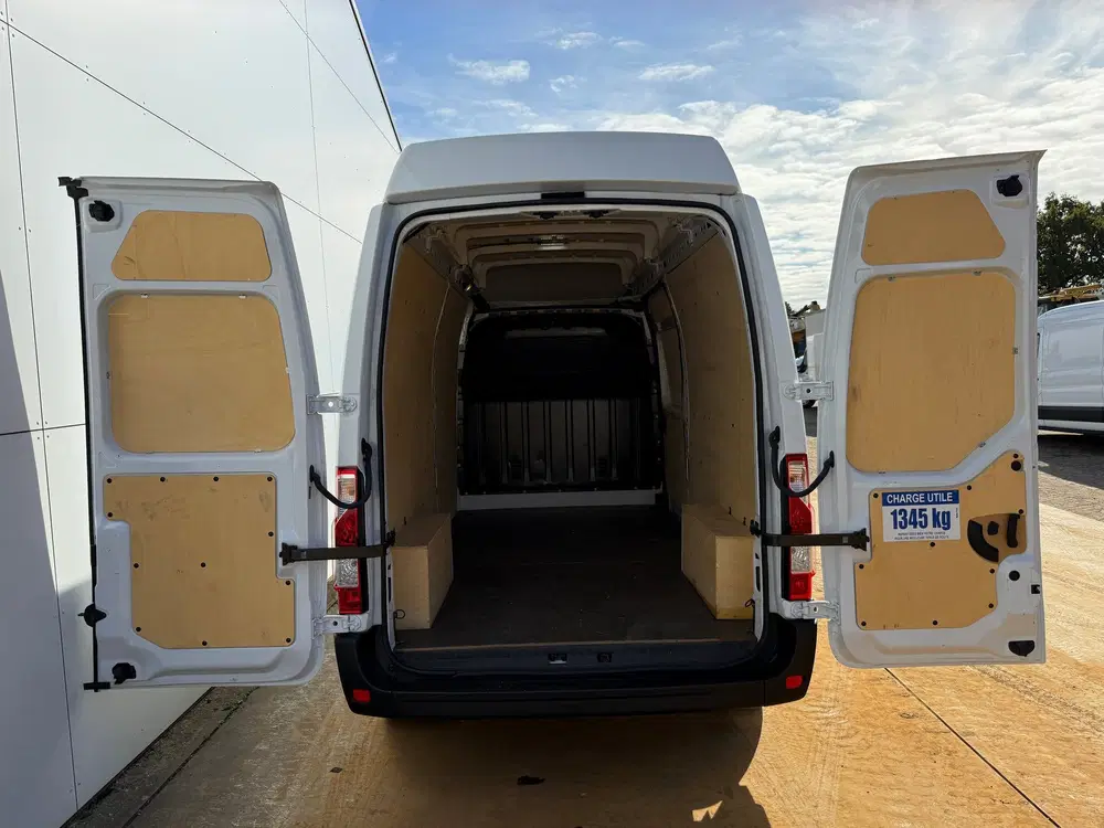Renault Master L3H3 LED Cruise Control Airco Bluetooth uit 2024, foto 12