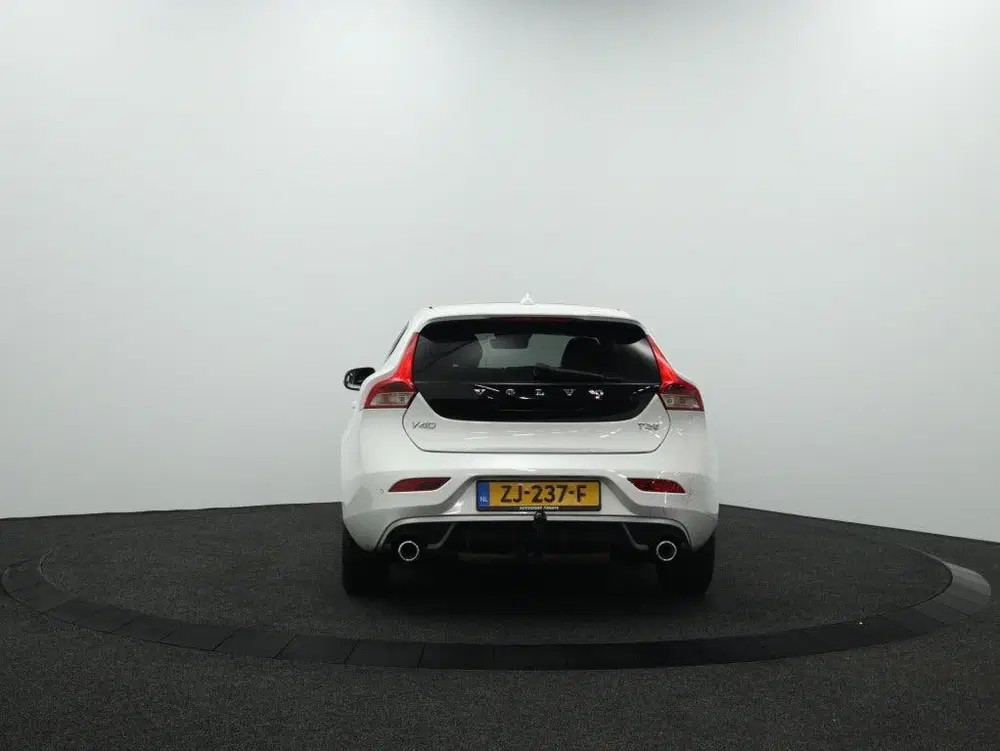 Volvo V40 1.5 T3 Polar+ Sport uit 2019, foto 11