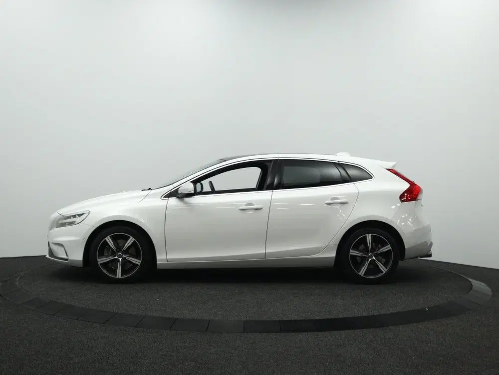 Volvo V40 1.5 T3 Polar+ Sport uit 2019, foto 13
