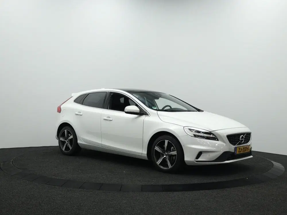 Volvo V40 1.5 T3 Polar+ Sport uit 2019, foto 8