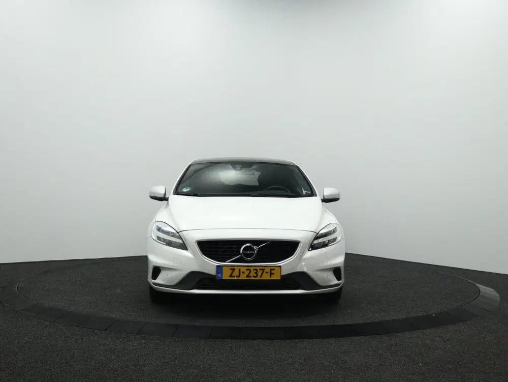 Volvo V40 1.5 T3 Polar+ Sport uit 2019, foto 9