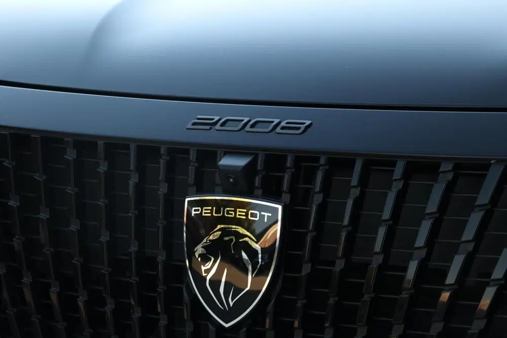Peugeot 2008 EV Allure Pack 50 kWh AppleCarplay 3 FASEN uit 2025, foto 11
