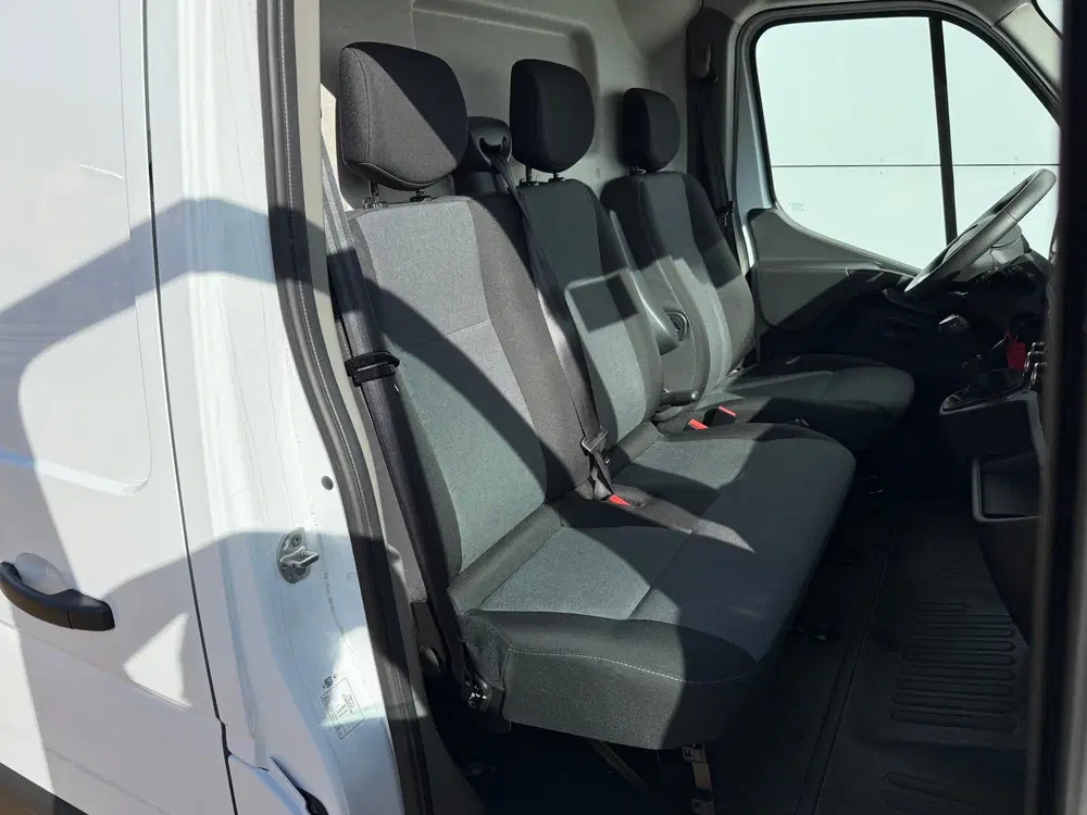 Renault Master L3H3 LED Cruise Control Airco Bluetooth uit 2024, foto 8