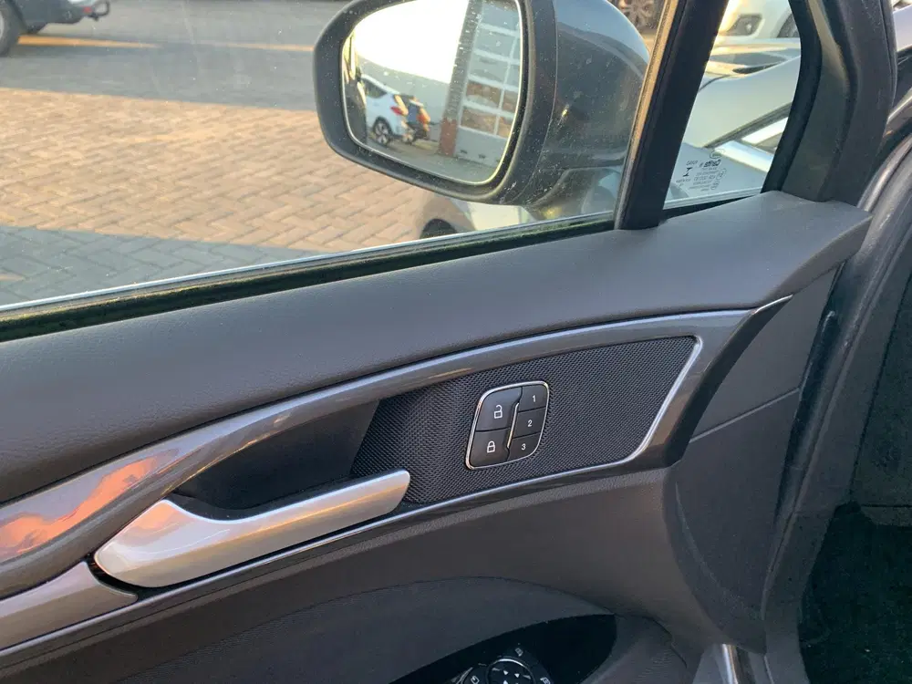 Ford Mondeo 2.0 IVCT HEV Titanium uit 2020, foto 6