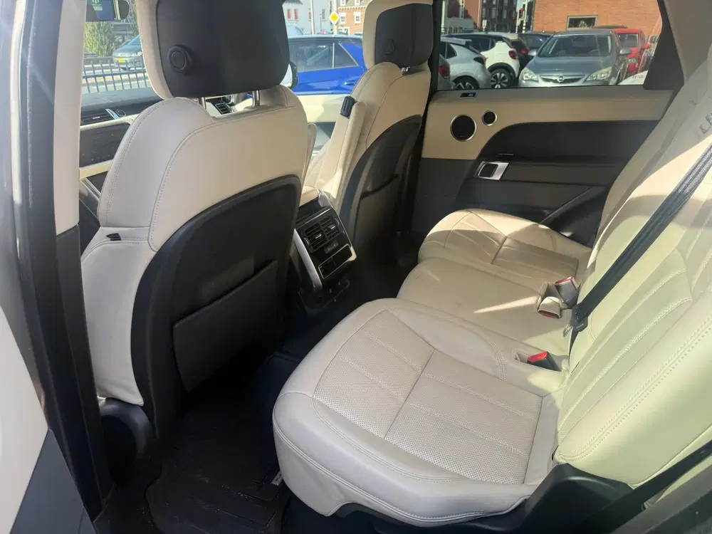 Land Rover Range Rover Sport 2.0 P400e HSE uit 2021, foto 9