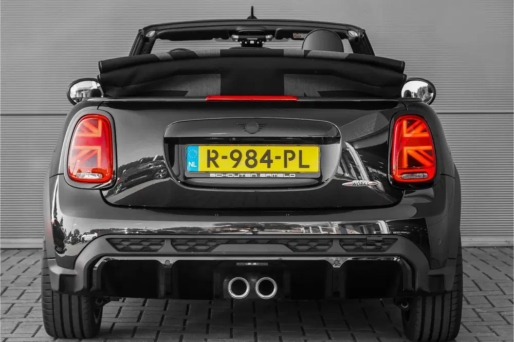 Mini Cabrio 2.0 John Cooper Works HUD H&K ACC Stuurwie uit 2022, foto 14