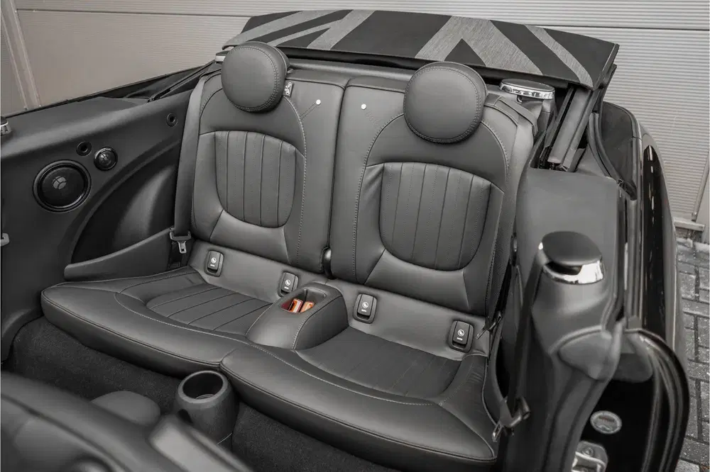 Mini Cabrio 2.0 John Cooper Works HUD H&K ACC Stuurwie uit 2022, foto 6
