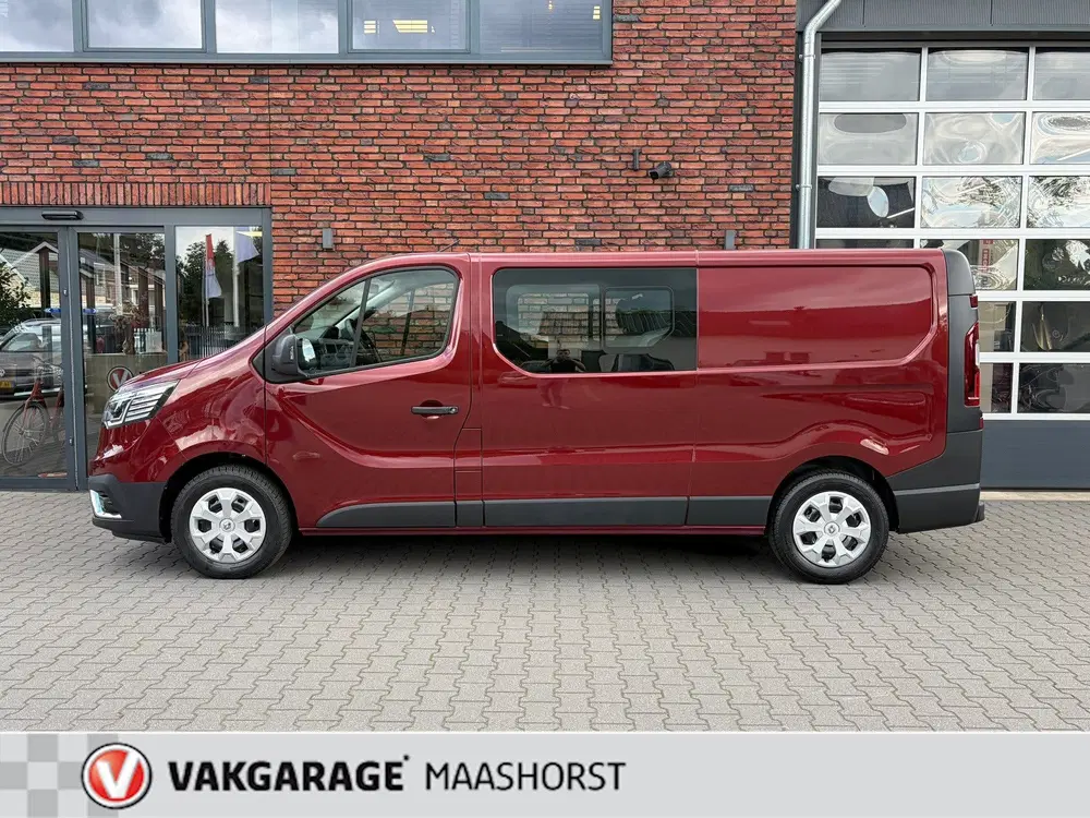 Renault Trafic 2.0 dCi 150 T29 L2H1 DC Luxe Automaat Acht uit 2022, foto 2