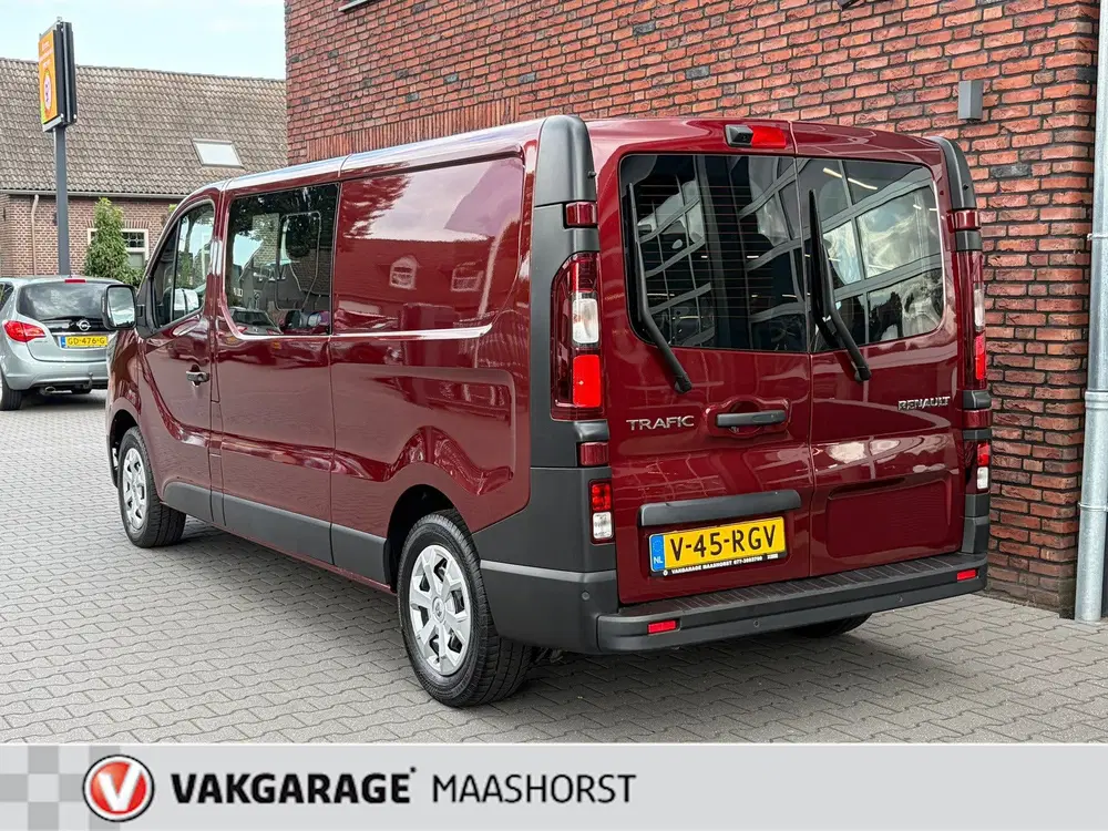 Renault Trafic 2.0 dCi 150 T29 L2H1 DC Luxe Automaat Acht uit 2022, foto 3