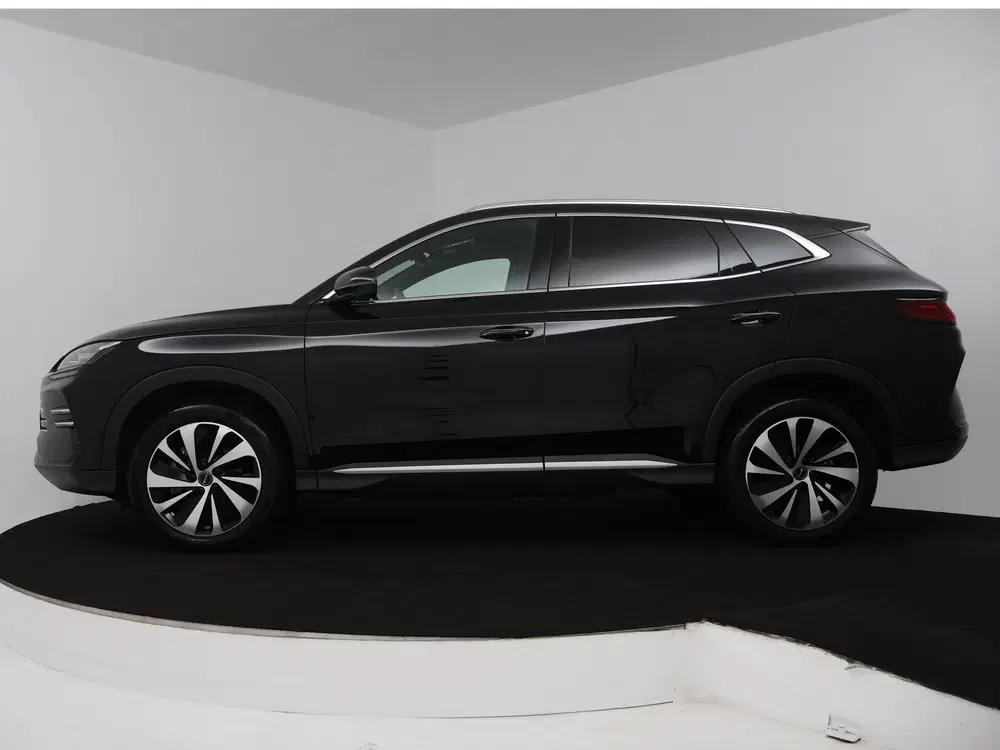 BYD Seal U 1.5 T DM-i AWD Design uit 2026, foto 3