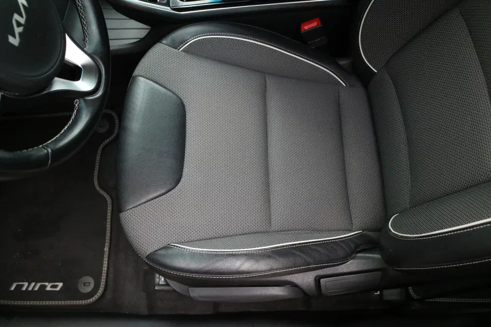 Kia Niro DynamicLine 64 kWh uit 2021, foto 10