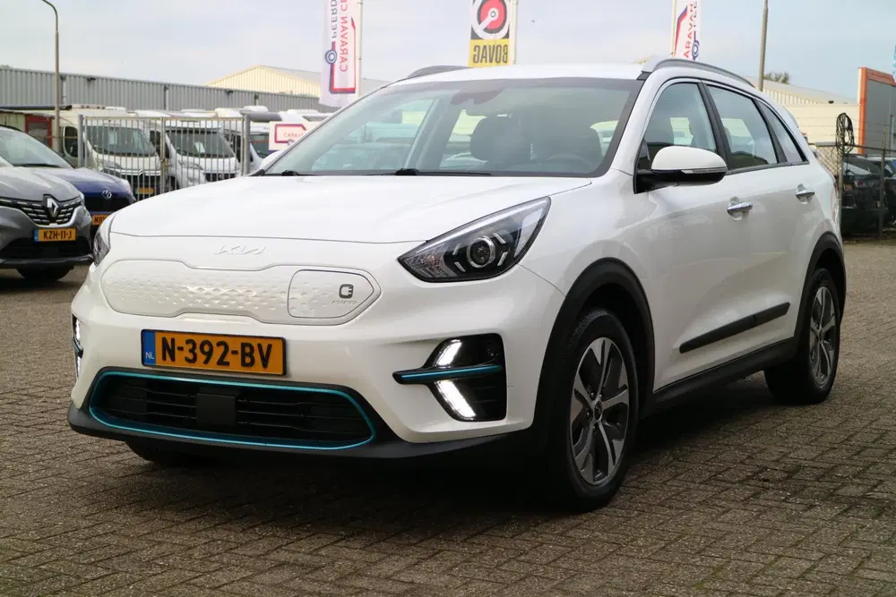 Kia Niro DynamicLine 64 kWh uit 2021, foto 2
