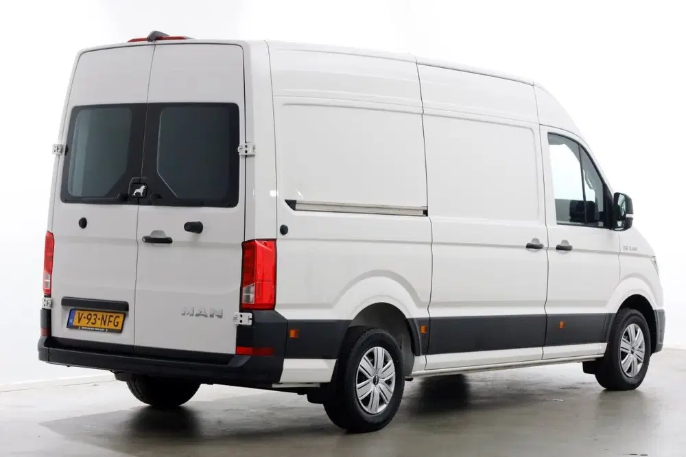MAN TGE 3.140 2.0 140pk L3H3 (L2H2) Airco uit 2022, foto 2