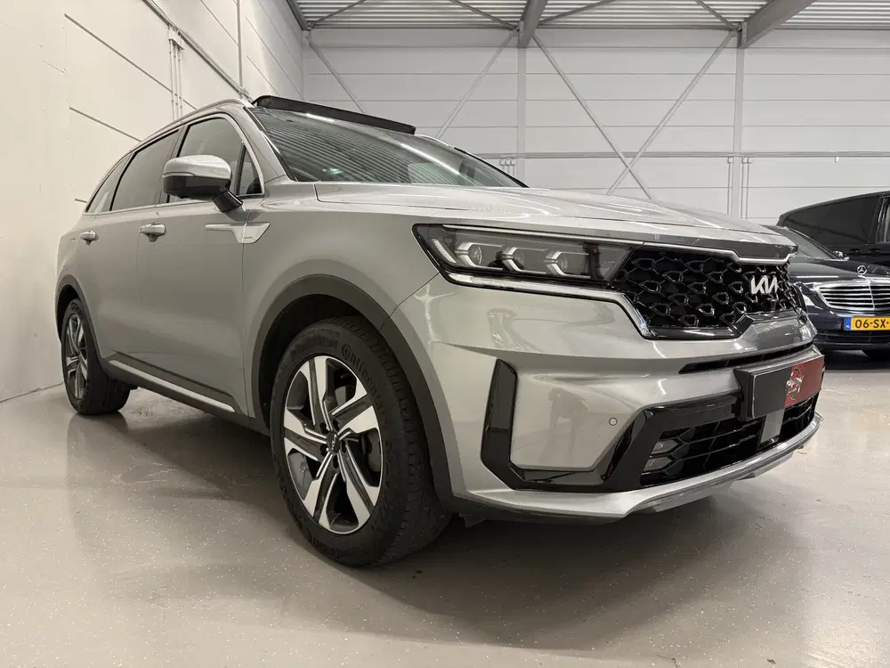 Kia Sorento 1.6 T-GDI Plug-in Hybrid 4WD ExecutiveLine uit 2023, foto 5