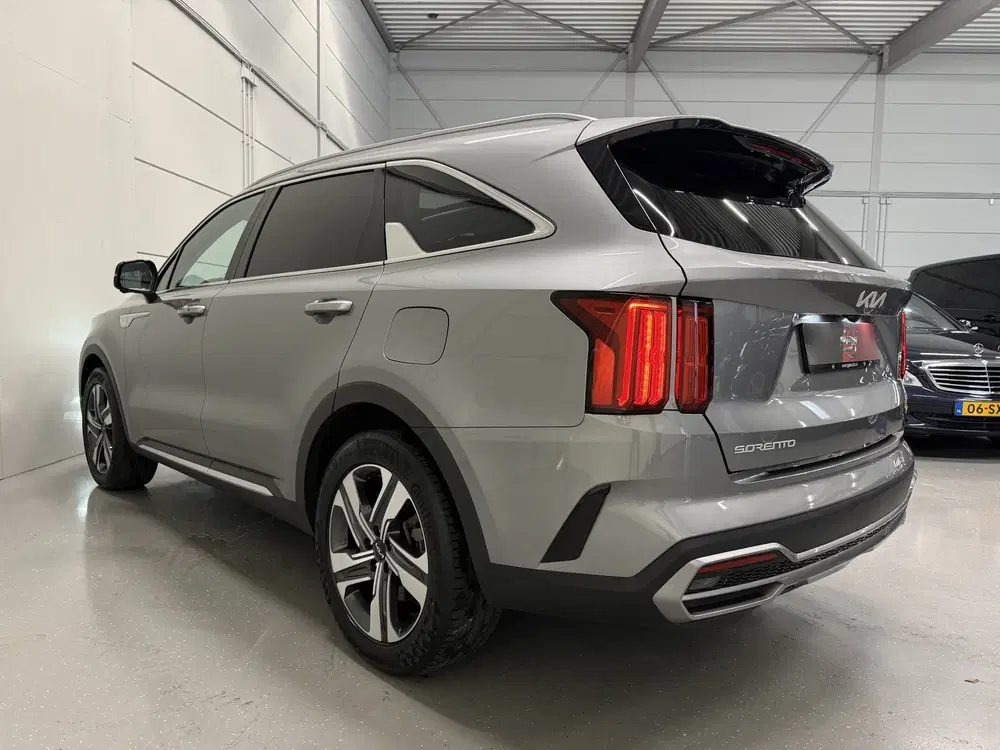 Kia Sorento 1.6 T-GDI Plug-in Hybrid 4WD ExecutiveLine uit 2023, foto 9