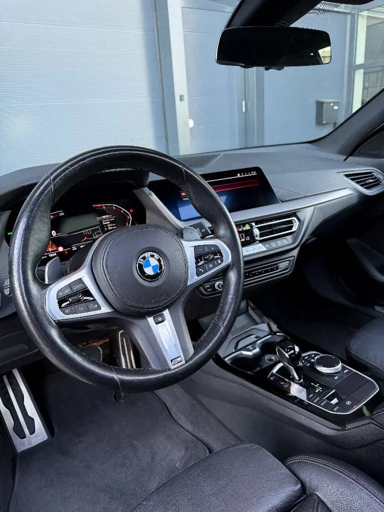 BMW 1-serie 120i Business Edition + uit 2022, foto 11