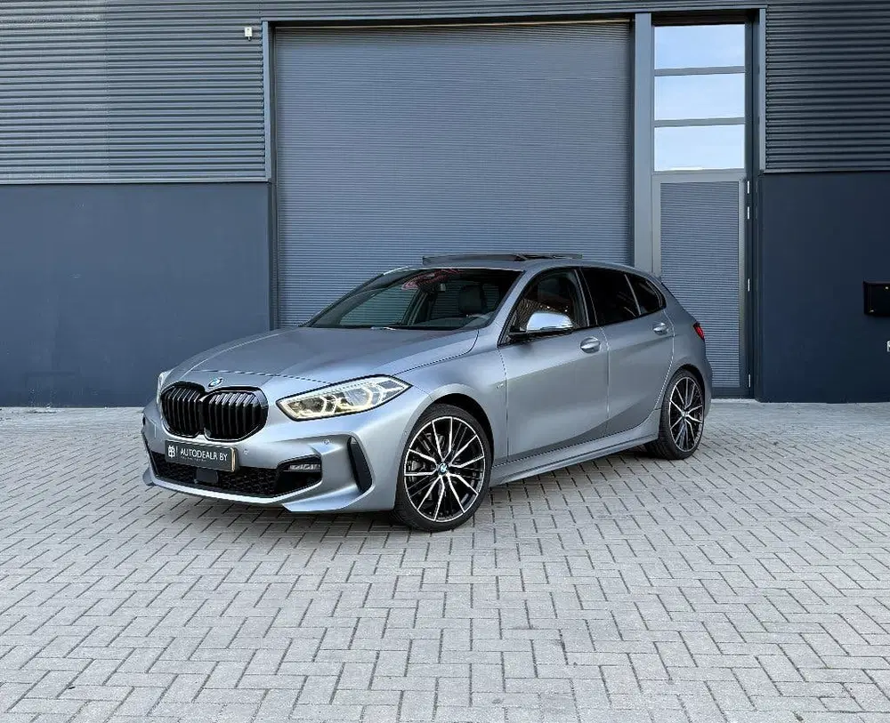 BMW 1-serie 120i Business Edition + uit 2022, foto 3