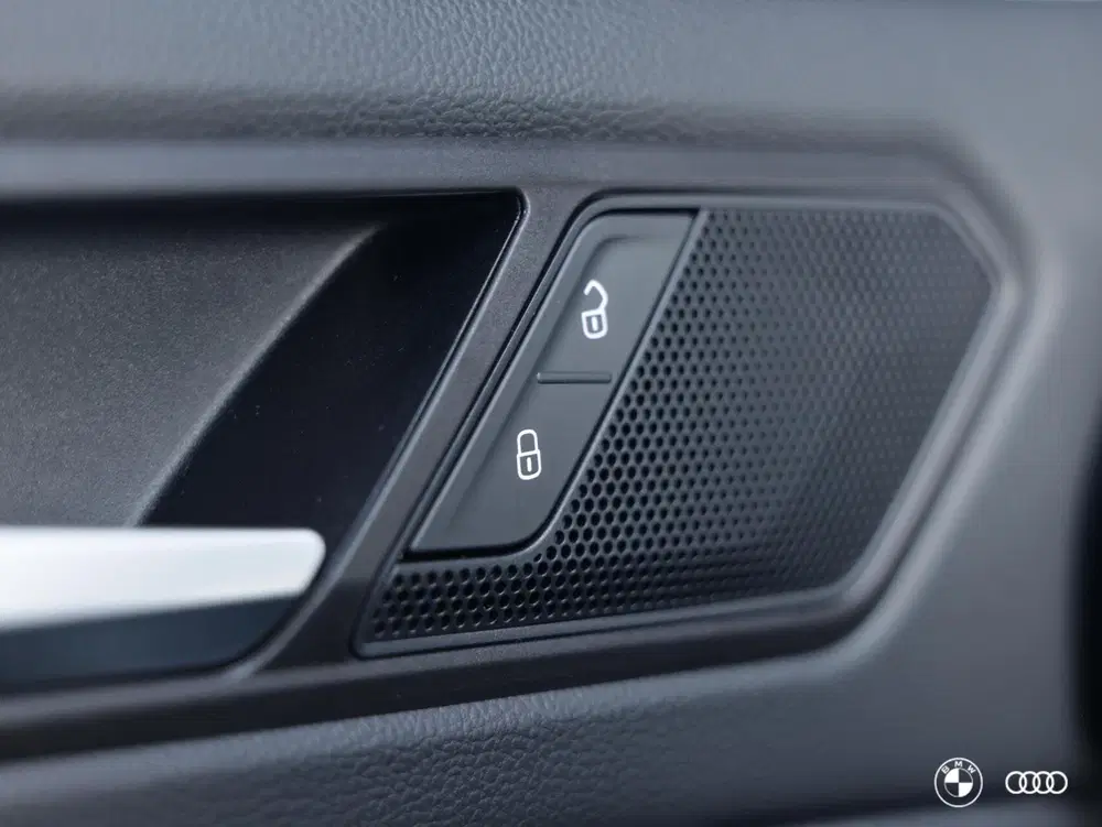 Volkswagen Tiguan 1.4 TSI eHybrid Business Line uit 2023, foto 14