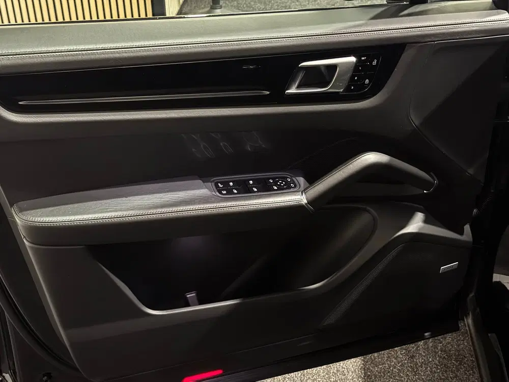 Porsche Cayenne Cayenne Coupé 3.0 E-Hybrid uit 2021, foto 14