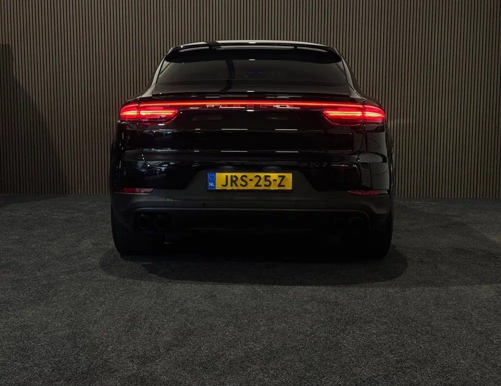 Porsche Cayenne Cayenne Coupé 3.0 E-Hybrid uit 2021, foto 8