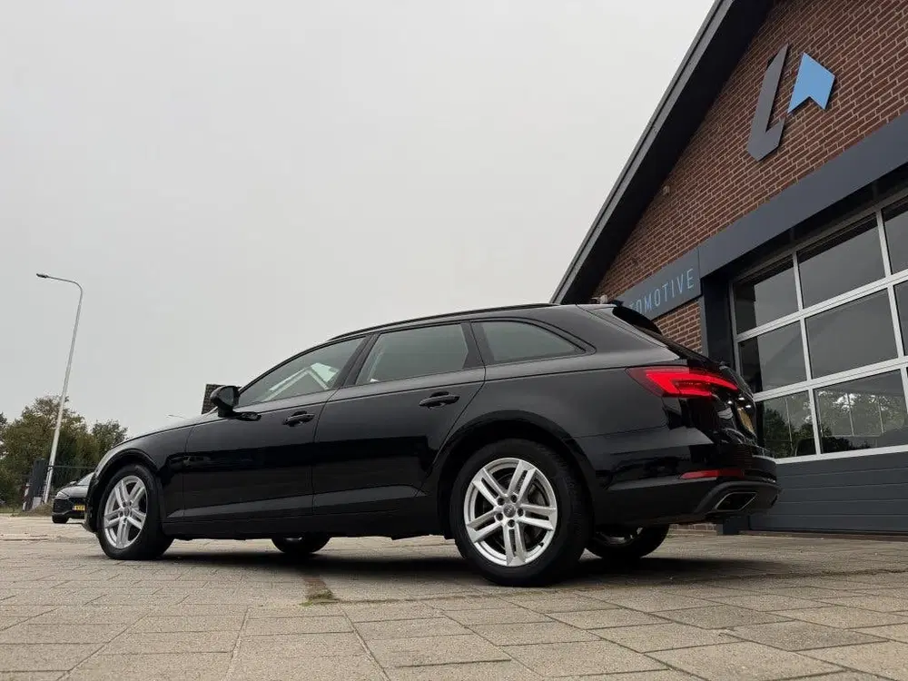 Audi A4 35 TFSI 150PK Sport Lease Edition uit 2019, foto 15