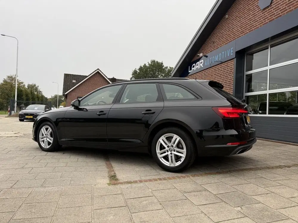 Audi A4 35 TFSI 150PK Sport Lease Edition uit 2019, foto 3