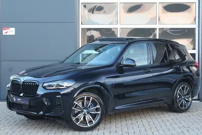 BMW X3 XDrive30e M-Sport Shadow uit 2023