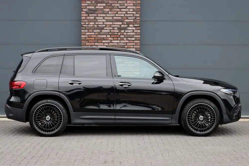 Mercedes-Benz EQB 350 4MATIC AMG Line 71 kWh uit 2025, foto 11