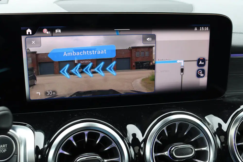 Mercedes-Benz EQB 350 4MATIC AMG Line 71 kWh uit 2025, foto 14