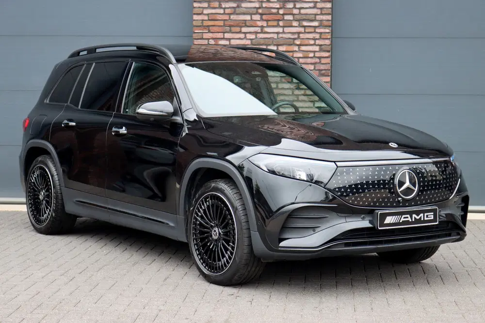 Mercedes-Benz EQB 350 4MATIC AMG Line 71 kWh uit 2025, foto 3