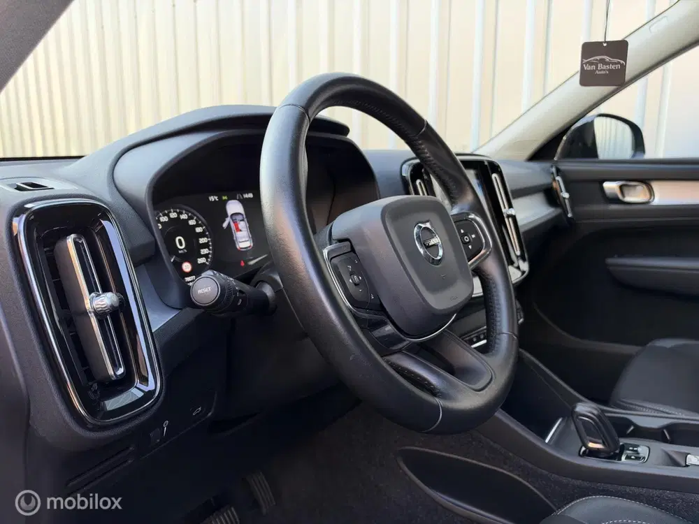 Volvo XC40 1.5 T3 Momentum Pro uit 2020, foto 15