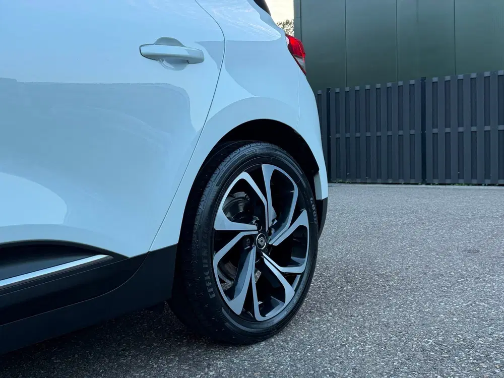 Renault Scenic Scénic 1.3 TCe Bose LED Navi Camera Trekh uit 2019, foto 10