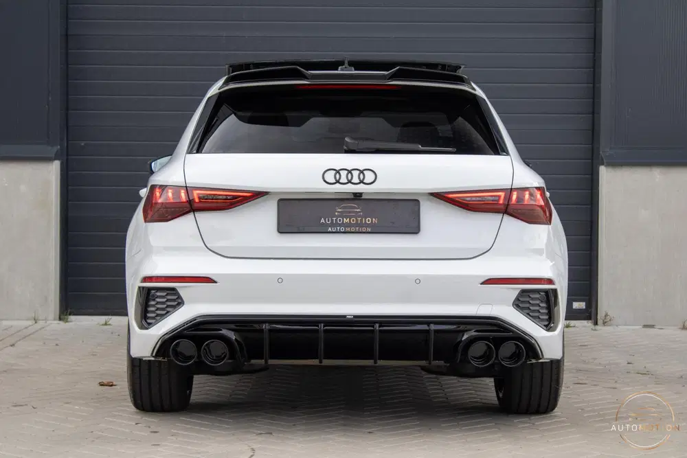 Audi A3 45 TFSIe S line Competition PANO MAXTON MA uit 2022, foto 12