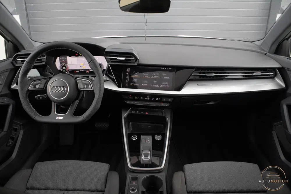 Audi A3 45 TFSIe S line Competition PANO MAXTON MA uit 2022, foto 13