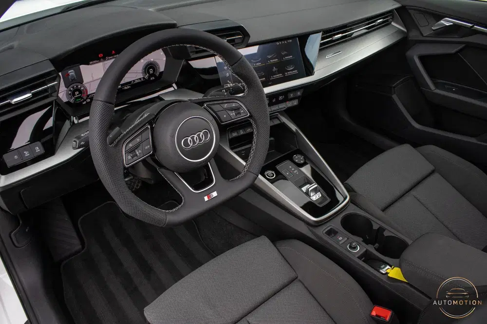 Audi A3 45 TFSIe S line Competition PANO MAXTON MA uit 2022, foto 3