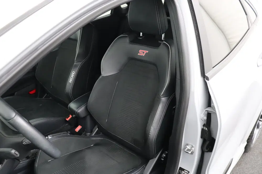 Ford Puma 1.5 200 PK ST-X Recaro uit 2021, foto 10