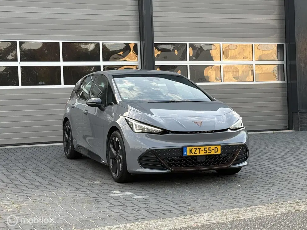 Cupra Born Impulse 62 kWh 204PK Vapor Grey uit 2024, foto 5