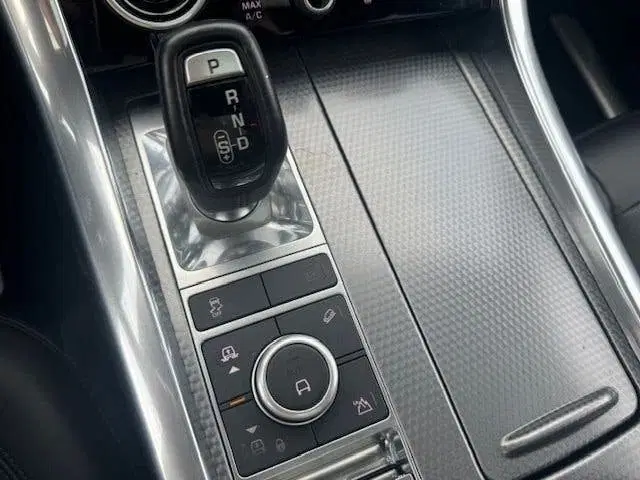 Land Rover Range Rover Sport 2.0 P400e HSE Dynamic SVO Mat G uit 2020, foto 10