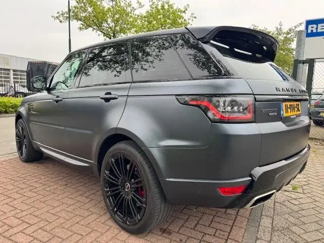 Land Rover Range Rover Sport 2.0 P400e HSE Dynamic SVO Mat G uit 2020, foto 2