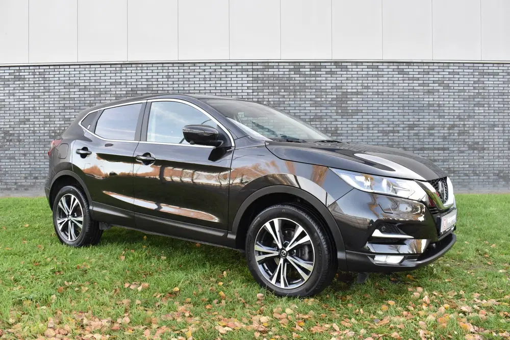 Nissan Qashqai 1.3 DIG-T Acenta Automaat Navi (bj 2021) uit 2021, foto 2