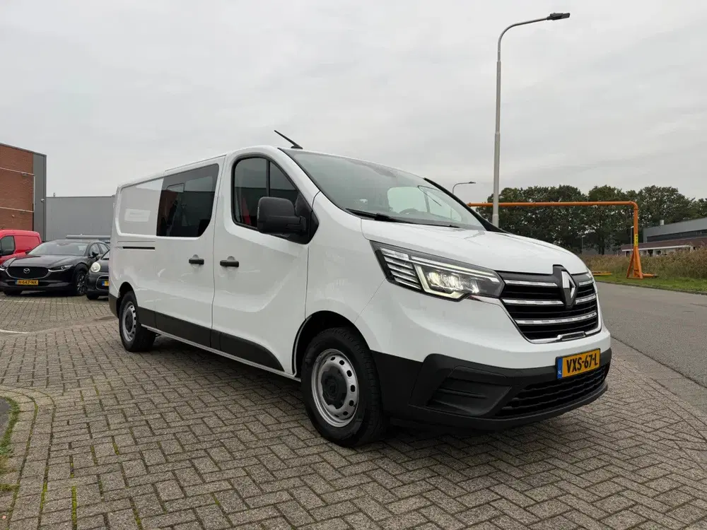 Renault Trafic L2 Dubbele Cabine (bj 2023) uit 2023, foto 2