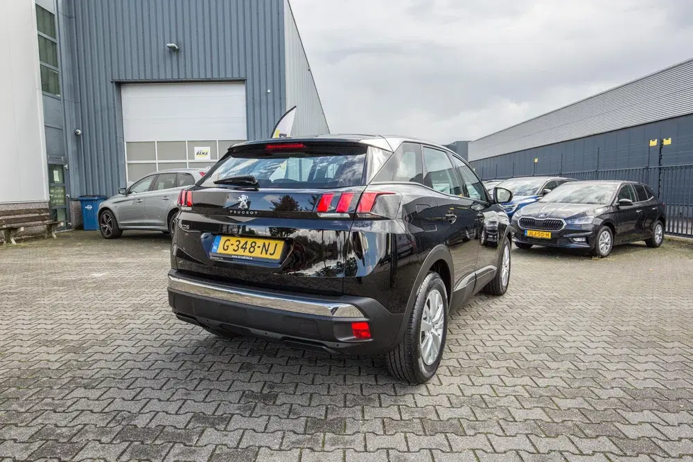 Peugeot 3008 1.2 PureTech Active uit 2019, foto 8