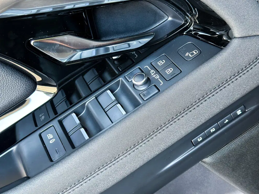 Land Rover Range Rover Evoque 1.5 P300e AWD R-Dynamic HSE uit 2022, foto 13