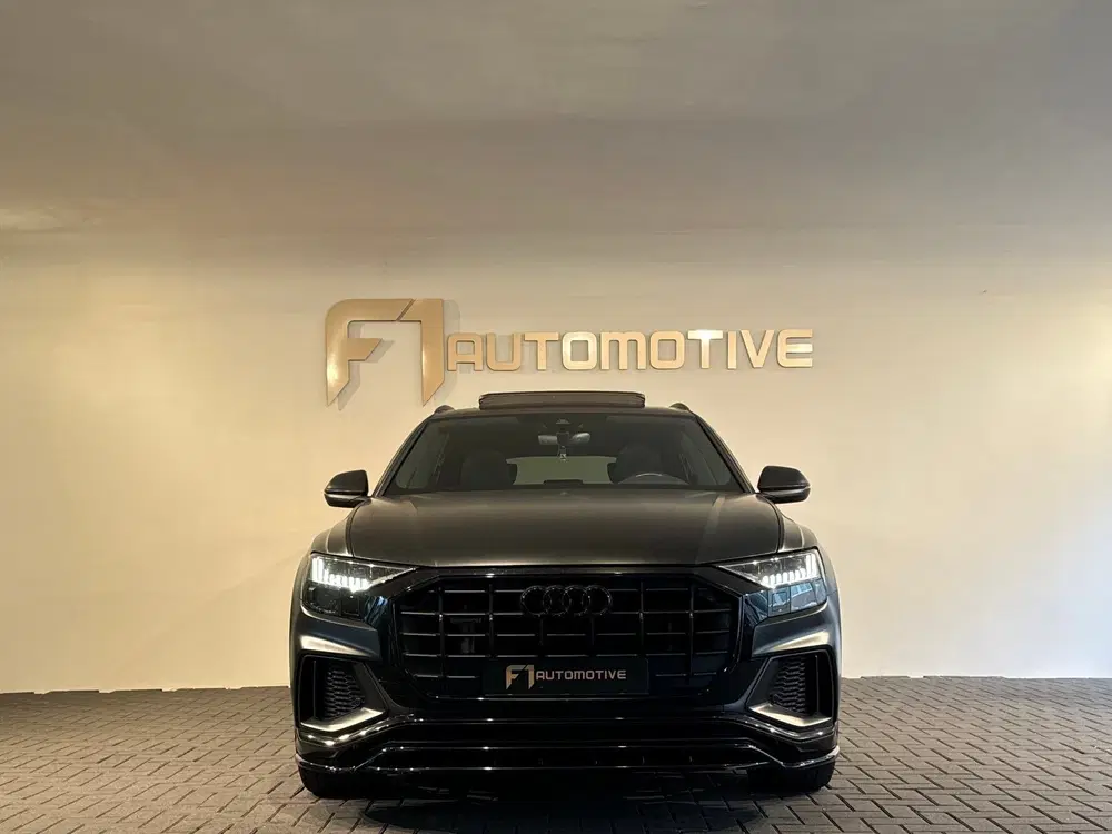 Audi Q8 60 TFSI e quattro S Line Compet Pano uit 2023, foto 2